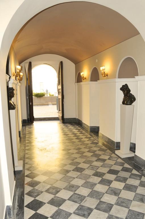 צ'יוויטווקיה Alibrandi Palace מראה חיצוני תמונה