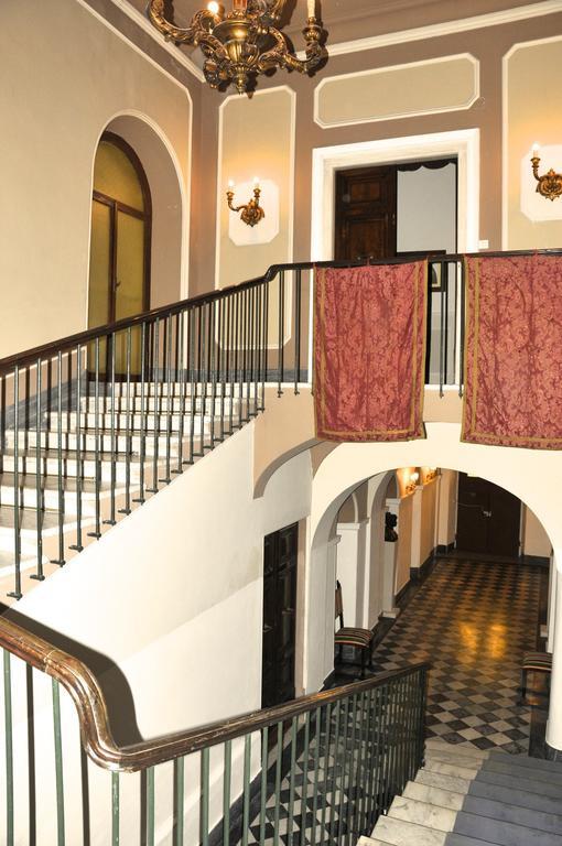 צ'יוויטווקיה Alibrandi Palace מראה חיצוני תמונה