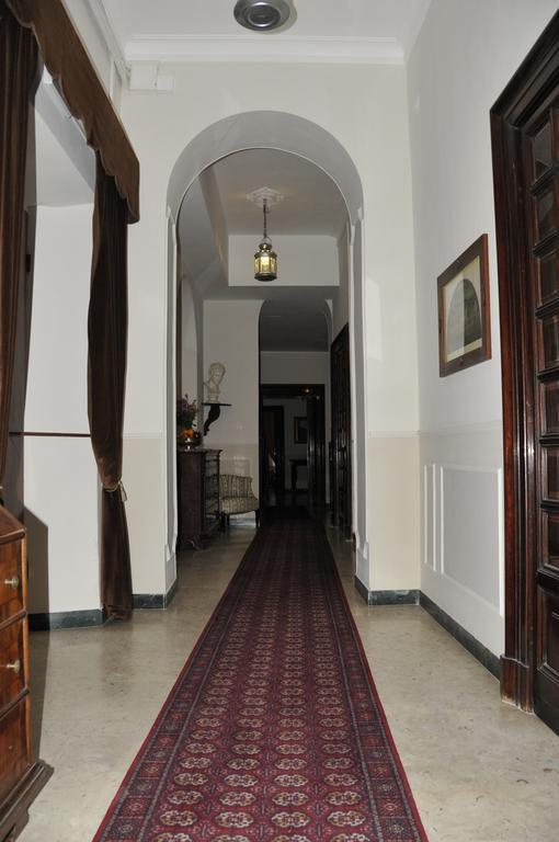צ'יוויטווקיה Alibrandi Palace מראה חיצוני תמונה