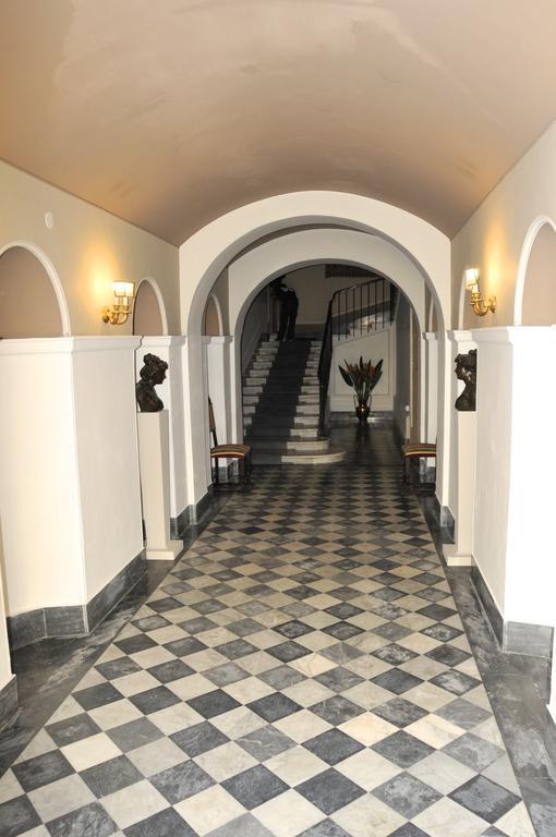 צ'יוויטווקיה Alibrandi Palace מראה חיצוני תמונה
