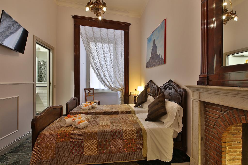צ'יוויטווקיה Alibrandi Palace מראה חיצוני תמונה