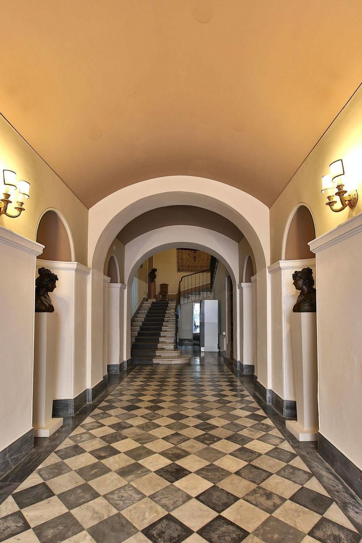 צ'יוויטווקיה Alibrandi Palace מראה חיצוני תמונה